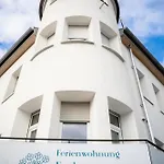 Evelyns Apartment, Nahe Der Therme Und Dem Zentrum, Privat Parkplatz, Balkon, Highspeed-wlan Daire