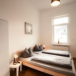 Daire Evelyns Apartment, Nahe Der Therme Und Dem Zentrum, Privat Parkplatz, Balkon, Highspeed-wlan Bad Kissingen