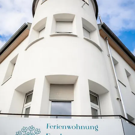 Evelyns Apartment, Nahe Der Therme Und Dem Zentrum, Privat Parkplatz, Balkon, Highspeed-wlan דירה