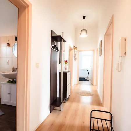 דירה Evelyns Apartment, Nahe Der Therme Und Dem Zentrum, Privat Parkplatz, Balkon, Highspeed-wlan *