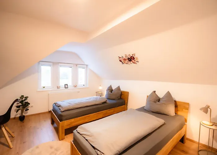 Evelyns Apartment, Nahe Der Therme Und Dem Zentrum, Privat Parkplatz, Balkon, Highspeed-wlan Апартаменты *