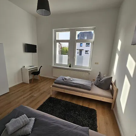 Apartment Evelyns Apartment, Nahe Der Therme Und Dem Zentrum, Privat Parkplatz, Balkon, Highspeed-wlan