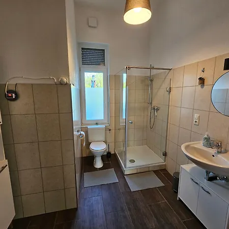 Apartment Evelyns Apartment, Nahe Der Therme Und Dem Zentrum, Privat Parkplatz, Balkon, Highspeed-wlan *