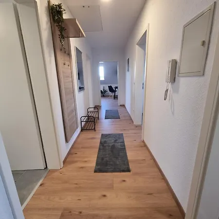 Apartment Evelyns Apartment, Nahe Der Therme Und Dem Zentrum, Privat Parkplatz, Balkon, Highspeed-wlan *