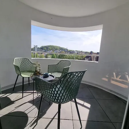 Evelyns Apartment, Nahe Der Therme Und Dem Zentrum, Privat Parkplatz, Balkon, Highspeed-wlan *
