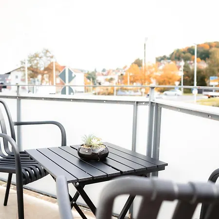 Lägenhet Evelyns Apartment, Nahe Der Therme Und Dem Zentrum, Privat Parkplatz, Balkon, Highspeed-wlan